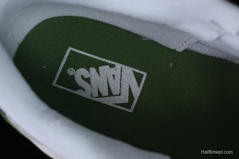 Vans Classics Knu Skool Retro Sneakers with Enlarged Toe and Thickened Trim - VN0009QCKGR