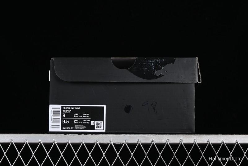 Nike Supreme x SB Dunk Low Panda Colorway Low-Top Casual Skate Shoes - RM2308-332