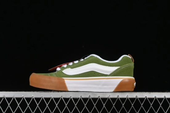 Vans Classics Knu Skool Retro Sneakers with Enlarged Toe and Thickened Sole - VN0009QCCIB