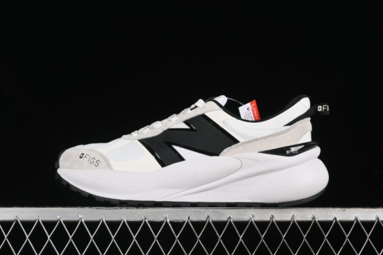 New Balance 3447 Series Retro Casual Running Shoes with Textile and Leather Upper - U3447LC