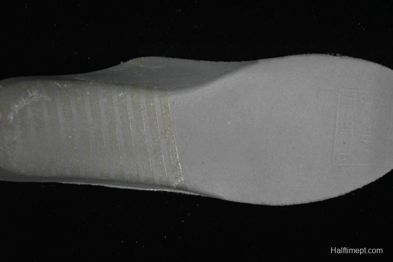 Nike Air Force 1 '07 Low Casual Sneakers with Full-Length Air Cushion - FV5948-110