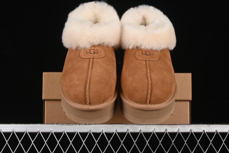 UGG Dakota 5CM Classic Wool Snow Boots with TREADLITE Technology - 1134813