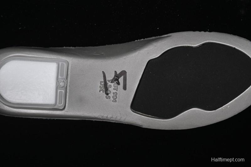 Nike SB Dunk Low Pro ISO Skateboarding Shoes in University Blue with White Swoosh - FJ1674-401