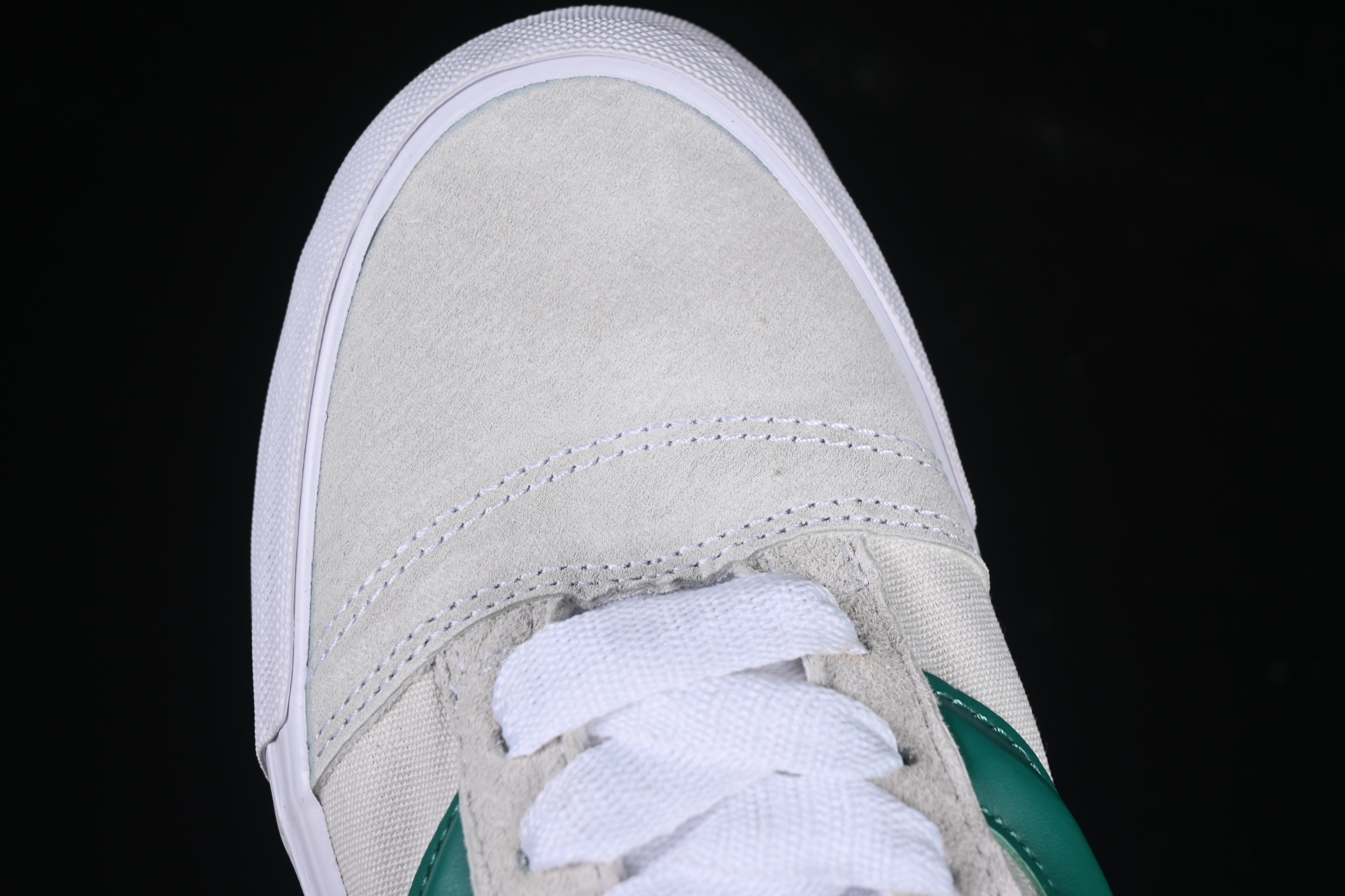 Vans Knu Skool Low-Top Retro Chunky Sneakers - VN000D6CJBG