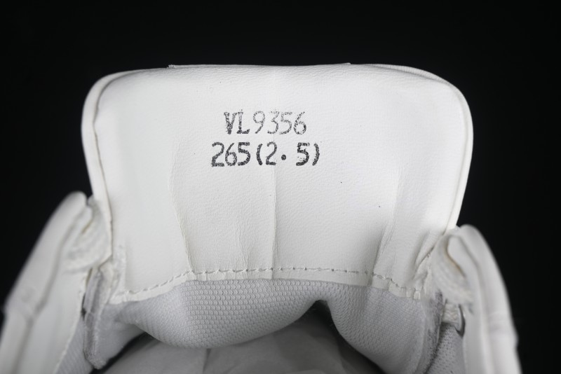 Louis Vuitton Casual Culture Sports Sneakers Series - M.E5
