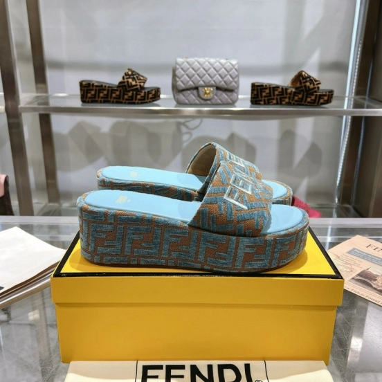 2025 Women Fendi Blue Brown Canvas Slippers