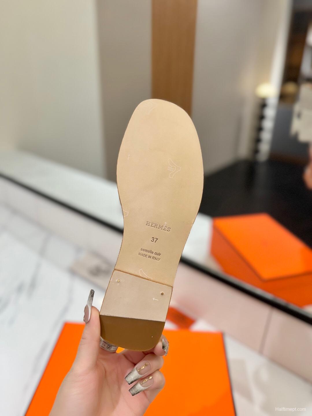 2025 Women Hermès White Leather Slippers