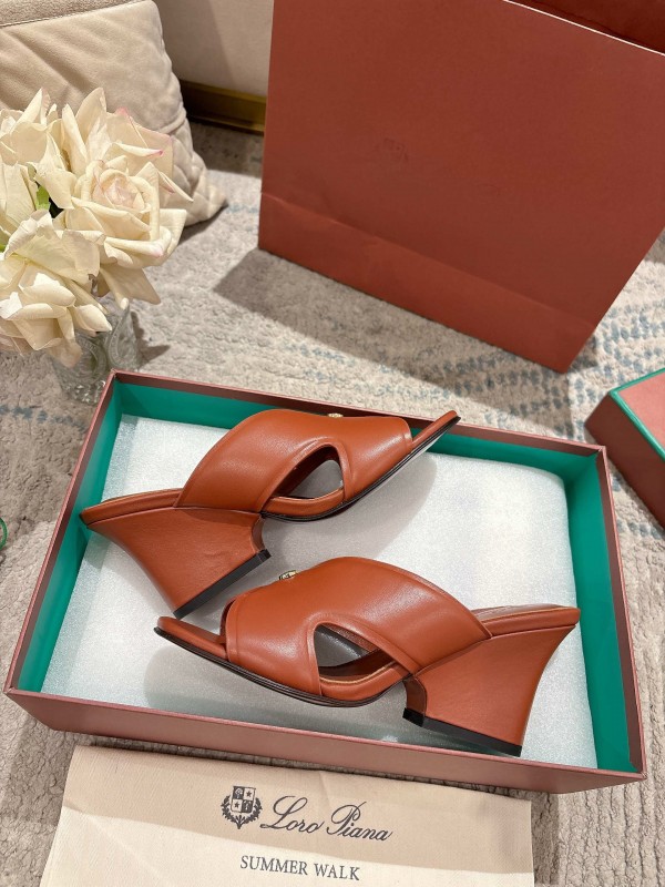 2025 Women Le Parmentier Brown Leather Sandals LY00300
