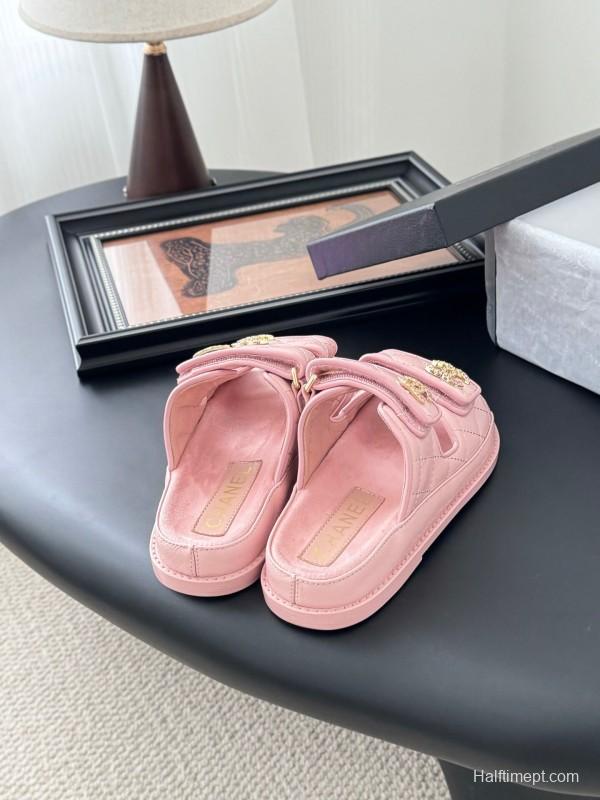 2025 Women Chanel Pink Leather Sandals LY00310