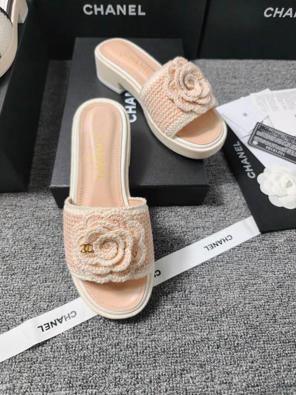 2025 Women Chanel Beige Fabric Slippers CC Logo LY00000