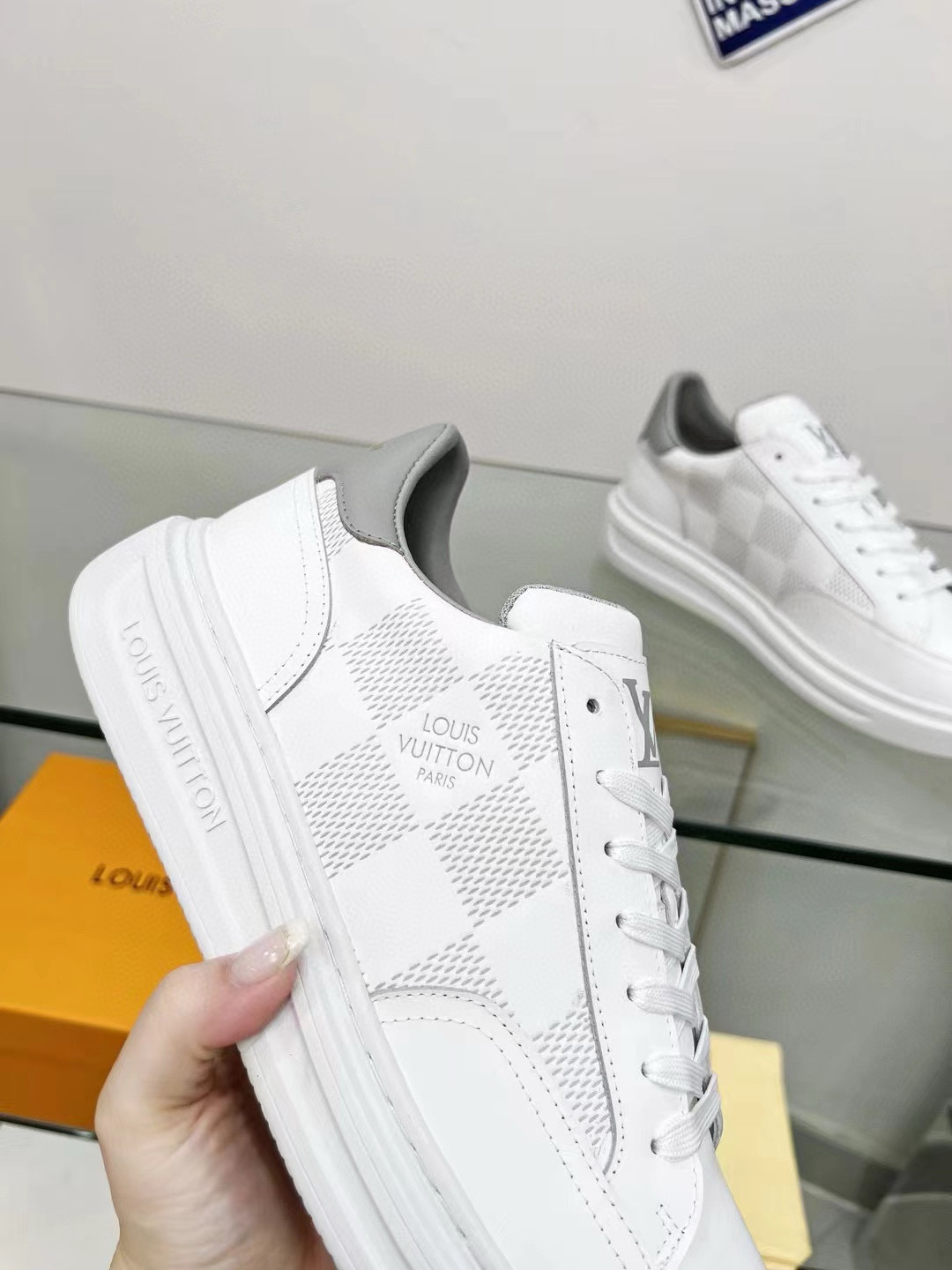 2024 Men Louis Vuitton White Grey Leather Sneakers MJ00330