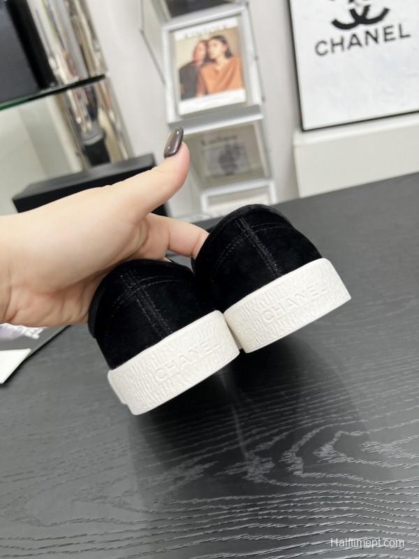 2025 Women Chanel Black Canvas Sneakers LY00230