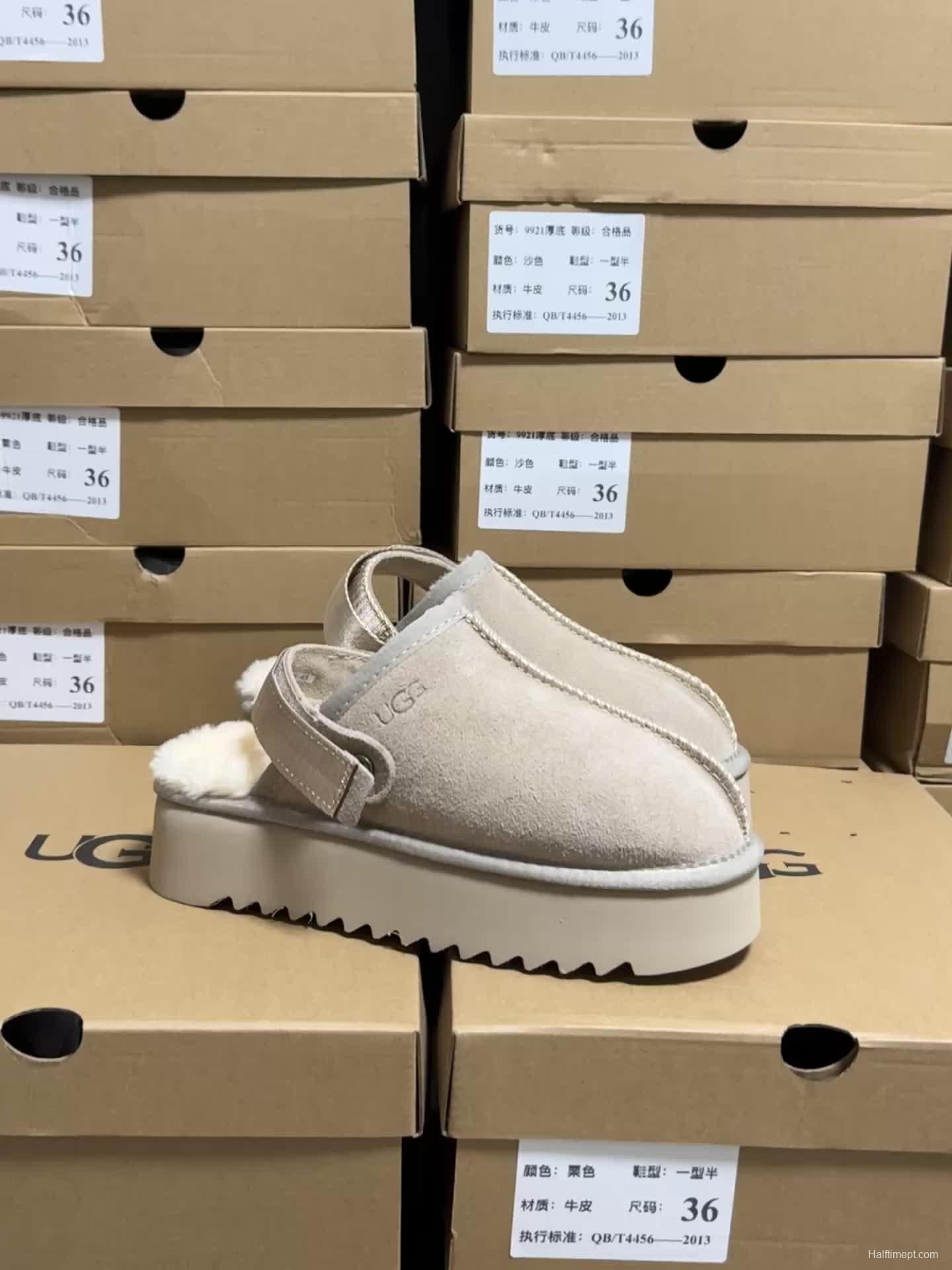 2024 Women UGG Sand Suede Slippers MJ00170