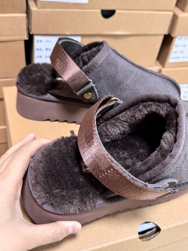 2024 UGG Walnut Brown Suede Slippers MJ00170