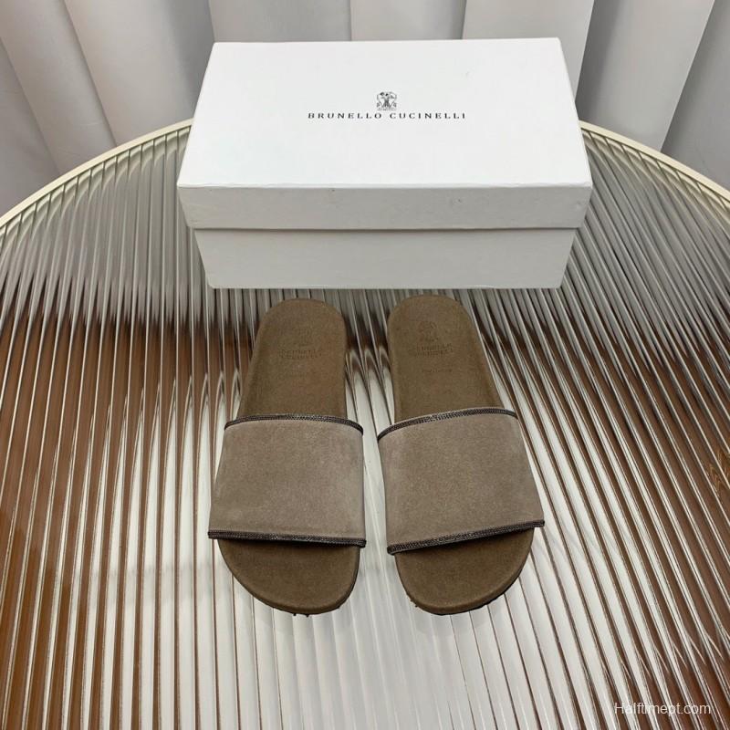 2025 Unisex Brunello Cucinelli Beige Suede Flat Slides Handcrafted With Rubber Sole KFY00240