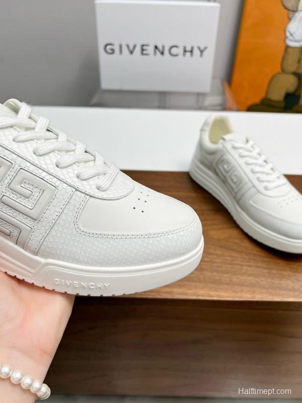 2024 Unisex Givenchy White Silk Calfskin Patent Leather Low Top Sneakers MJ00380