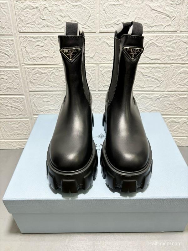 2024 Women Prada Black Leather Chelsea Boots MJ00380