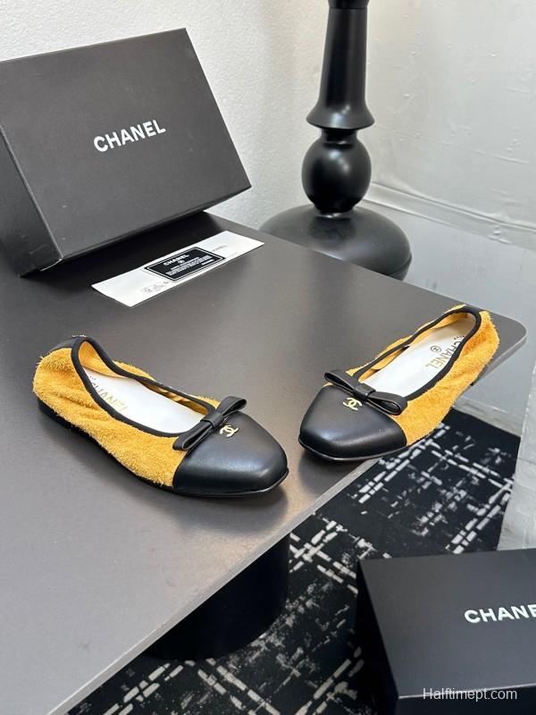 Chanel 2025 SS Classic Flats Versatile Sandals