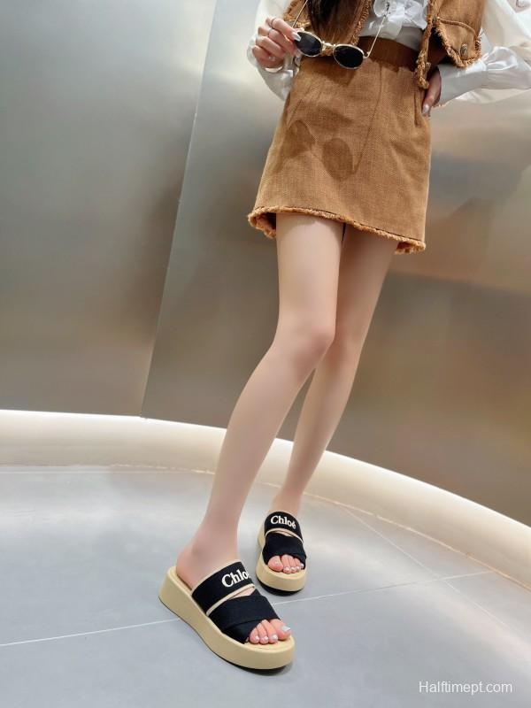 2025 Chloe Black Fabric Slippers LY00240