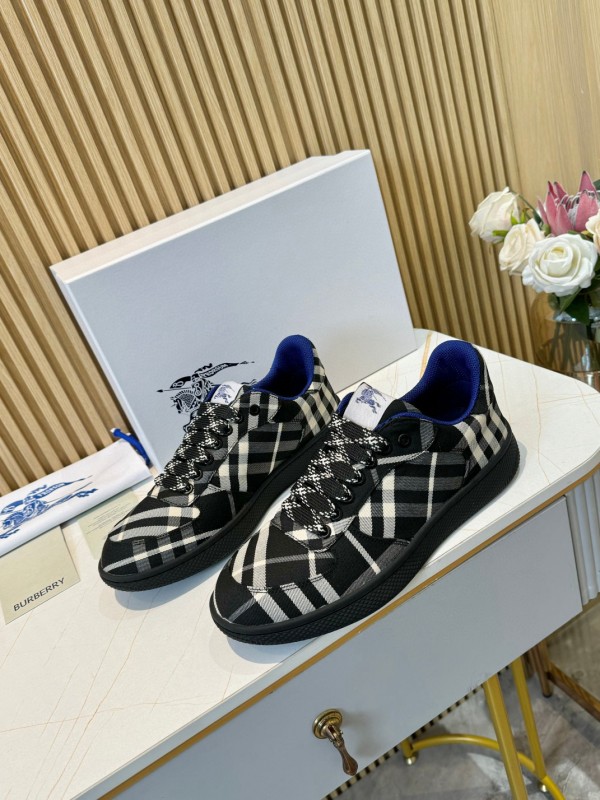 2024 Unisex Burberry Black White Classic Cotton Sneakers MJ00320