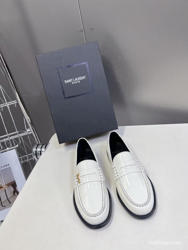 2025 Women Yves Saint Laurent White Leather Loafer KFY00350