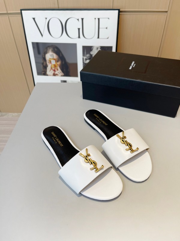 2025 Women Yves Saint Laurent White Leather Slippers LY00180