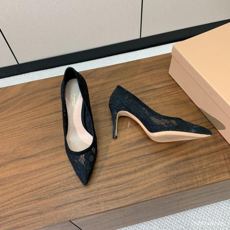 2025 Women Gianvito Rossi Black Lace Leather Pumps KFY00280