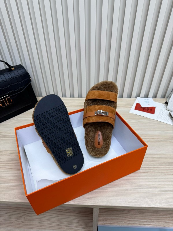 2024 Slippers Hermès Brown Suede Shearling Slippers MJ00300