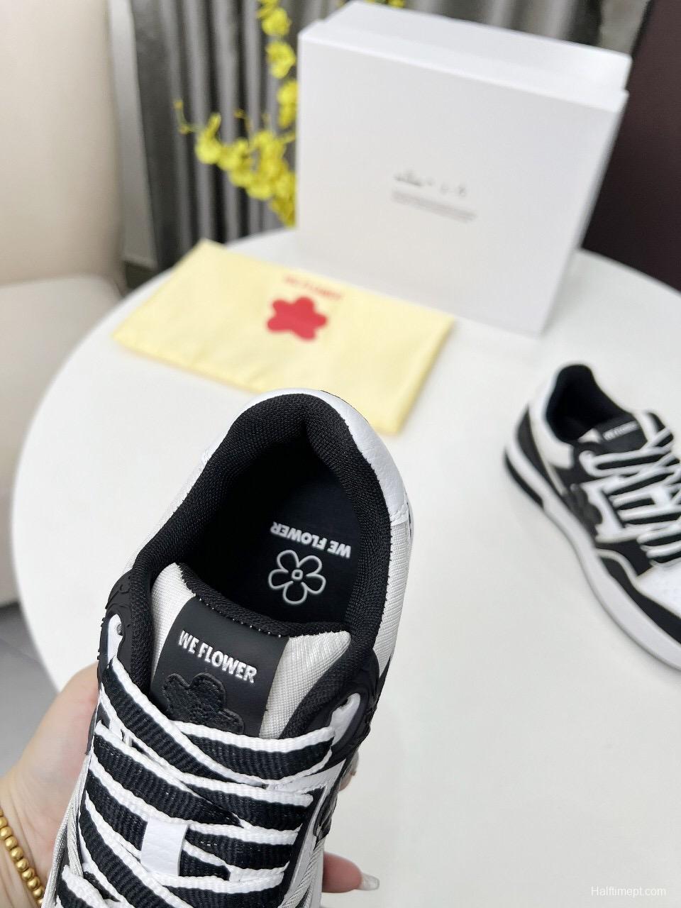 2025 Unisex WEFLOWER Black White Leather Sneakers LY00280