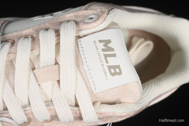 New York Yankees Chunky Liner Embo Monogram Elevated Platform Casual Running Shoes - 3ASXV015N50BGS