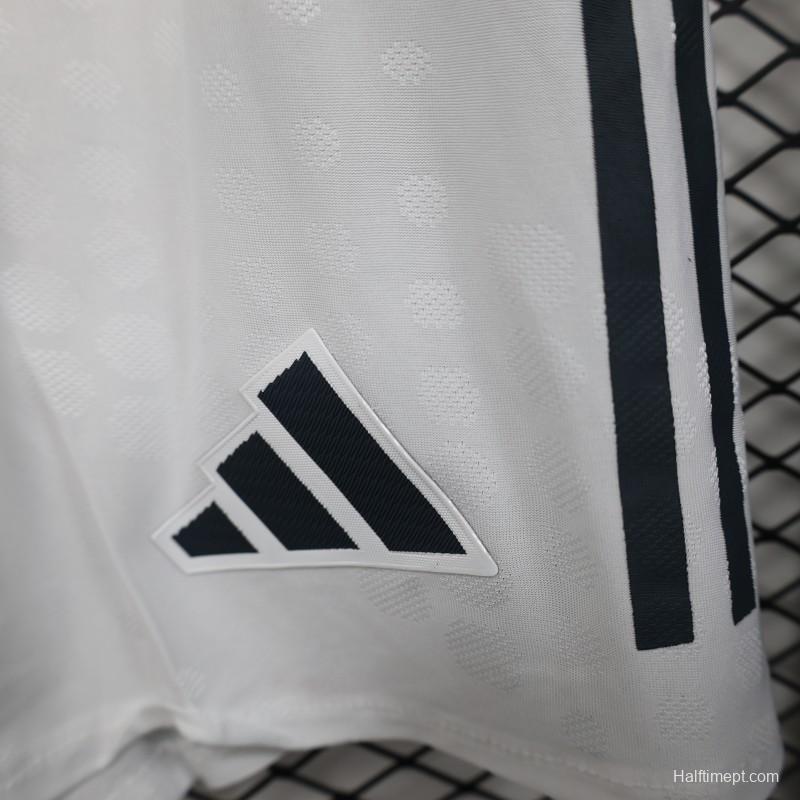 Player Version 25/26 Bayern Munich Home Shorts