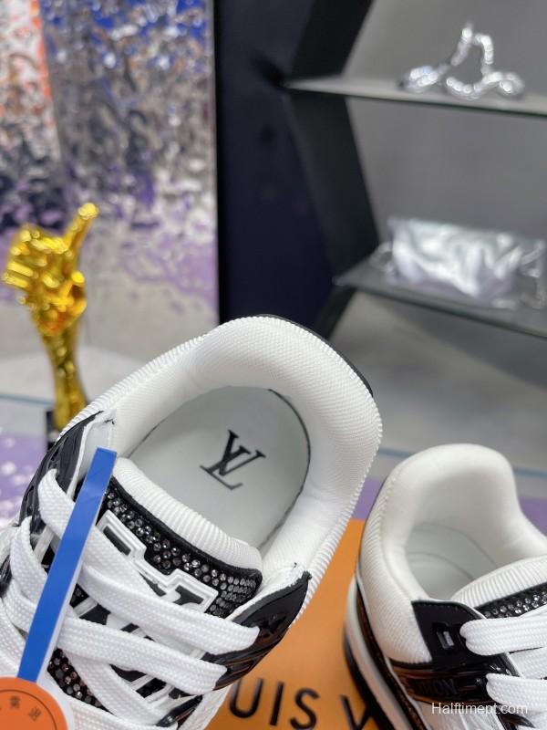 2025 Unisex Louis Vuitton White Black Leather Fabric Plimsolls Handcrafted Rhinestones AS00400