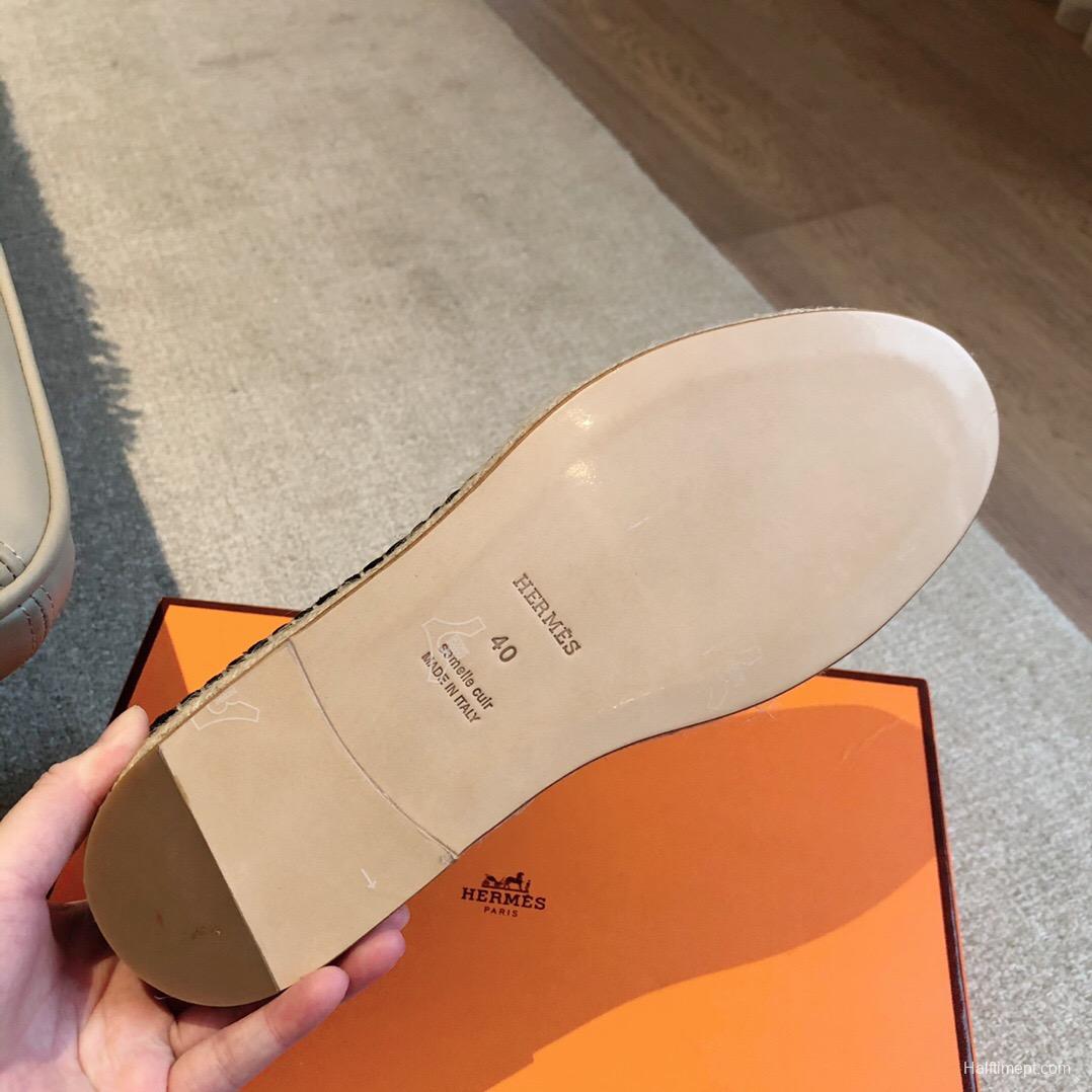 2025 Unisex Hermès Black Calfskin Leather Loafers AS00380