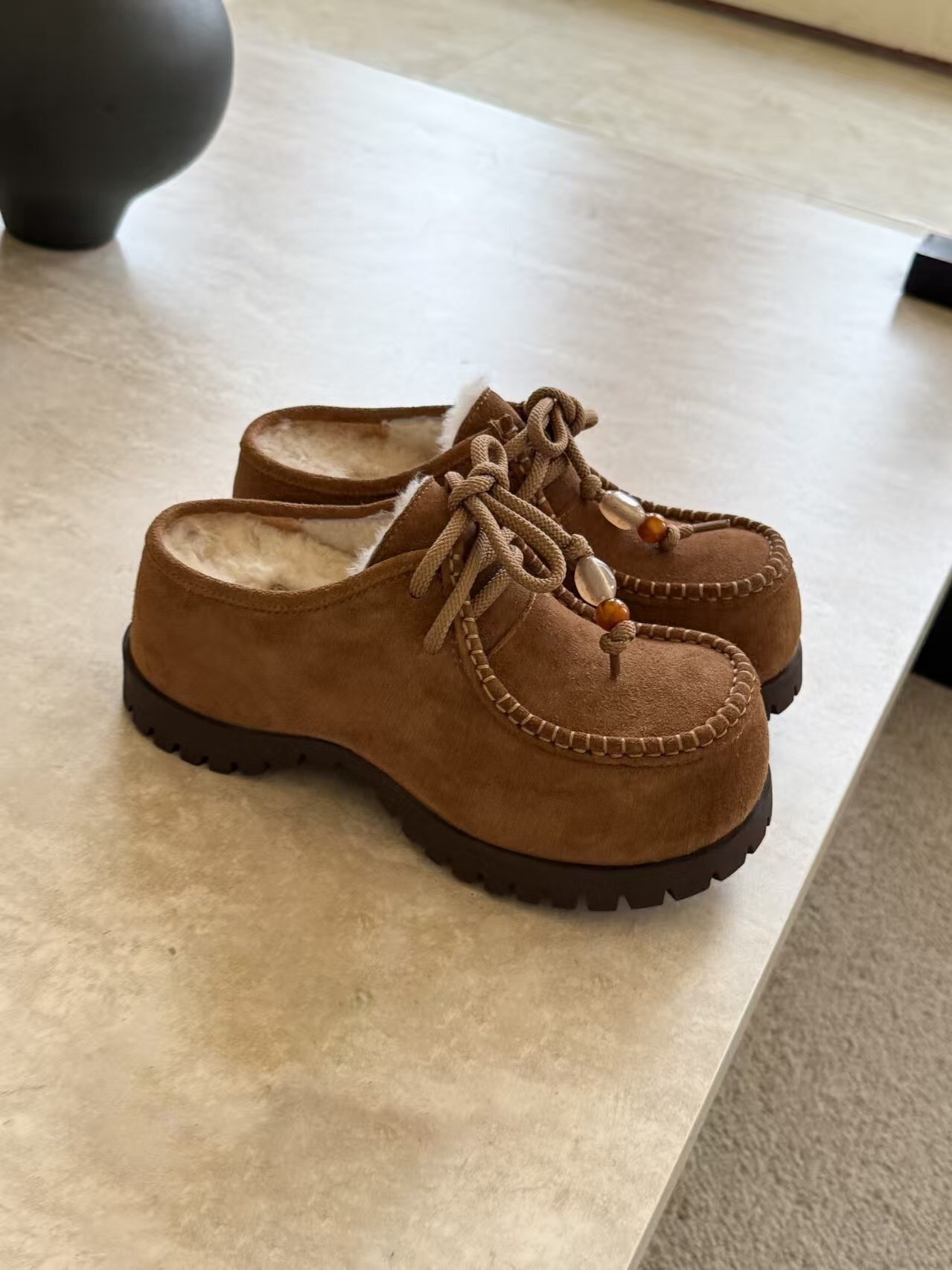 UGG Fall Winter New Potato Wool Slippers Retro Acrylic Buckle Design - KFY00250