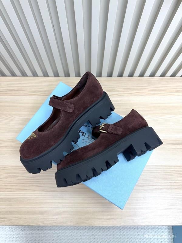 Prada Thick Sole Mary Jane Shoes Spring Summer 2025 Collection - LY00300