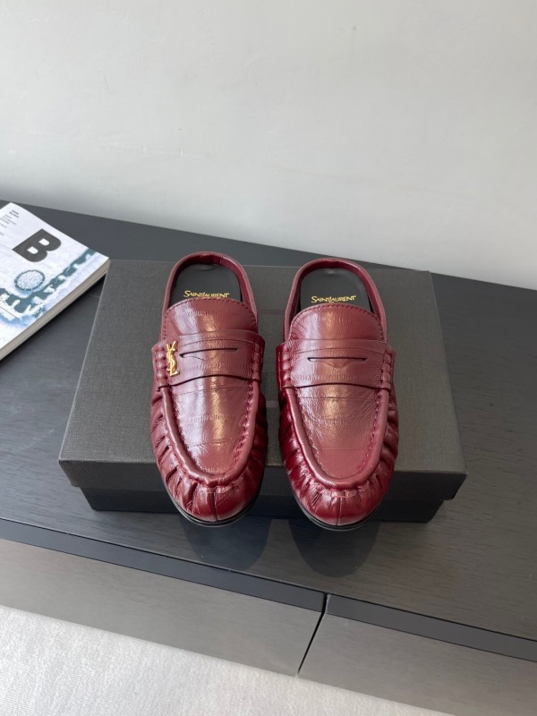 Saint Laurent Classic Loafer Mule Flats - KFY00320
