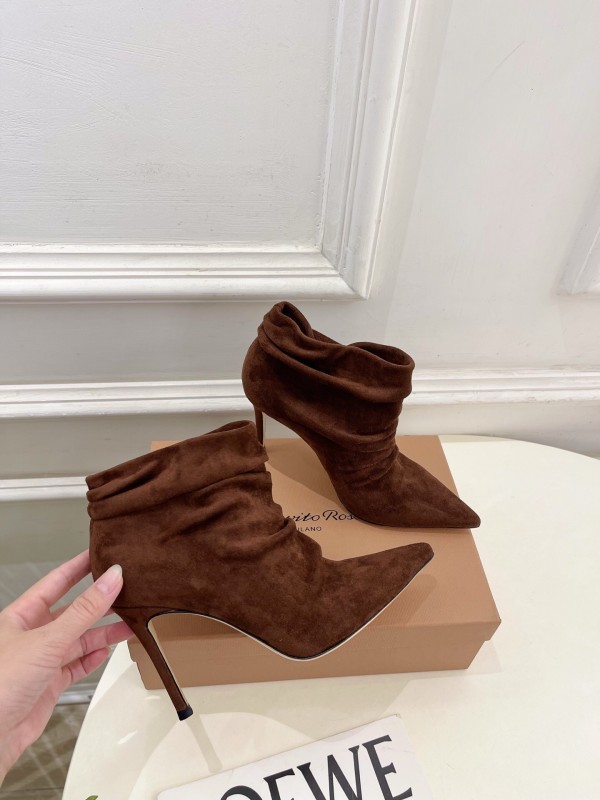 Gianvito Rossi Fall/Winter 2025 GR Pointed Toe Retro Pleated High Heel Ankle Boots - KFY00340