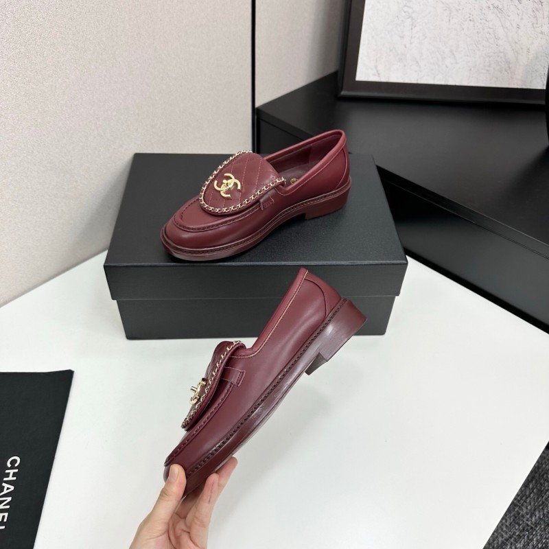 Chanel Classic Flap Chain CC Loafers with Buckle Closure - LY00320