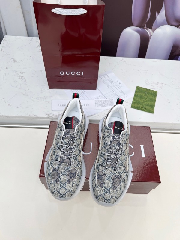 Gucci 2025/SS 2.0 Sneakers with Retro-Futuristic Design and Reflective Stripes - LY00320