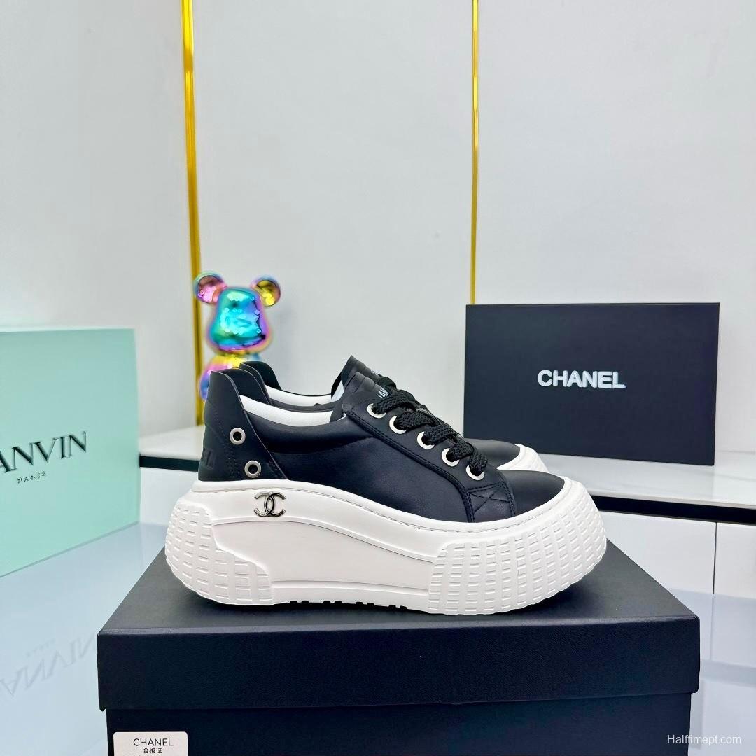 Chanel 2025 SS Panda Loafers Bread Shoes Casual Sneakers - LY00330