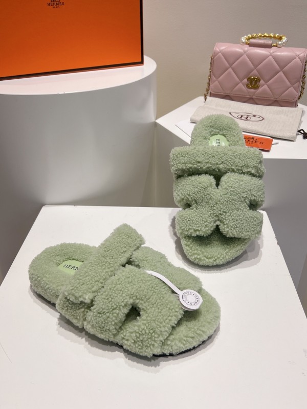 H Love Uncle Full Fur Slippers with Granular Fur Texture - LY00300