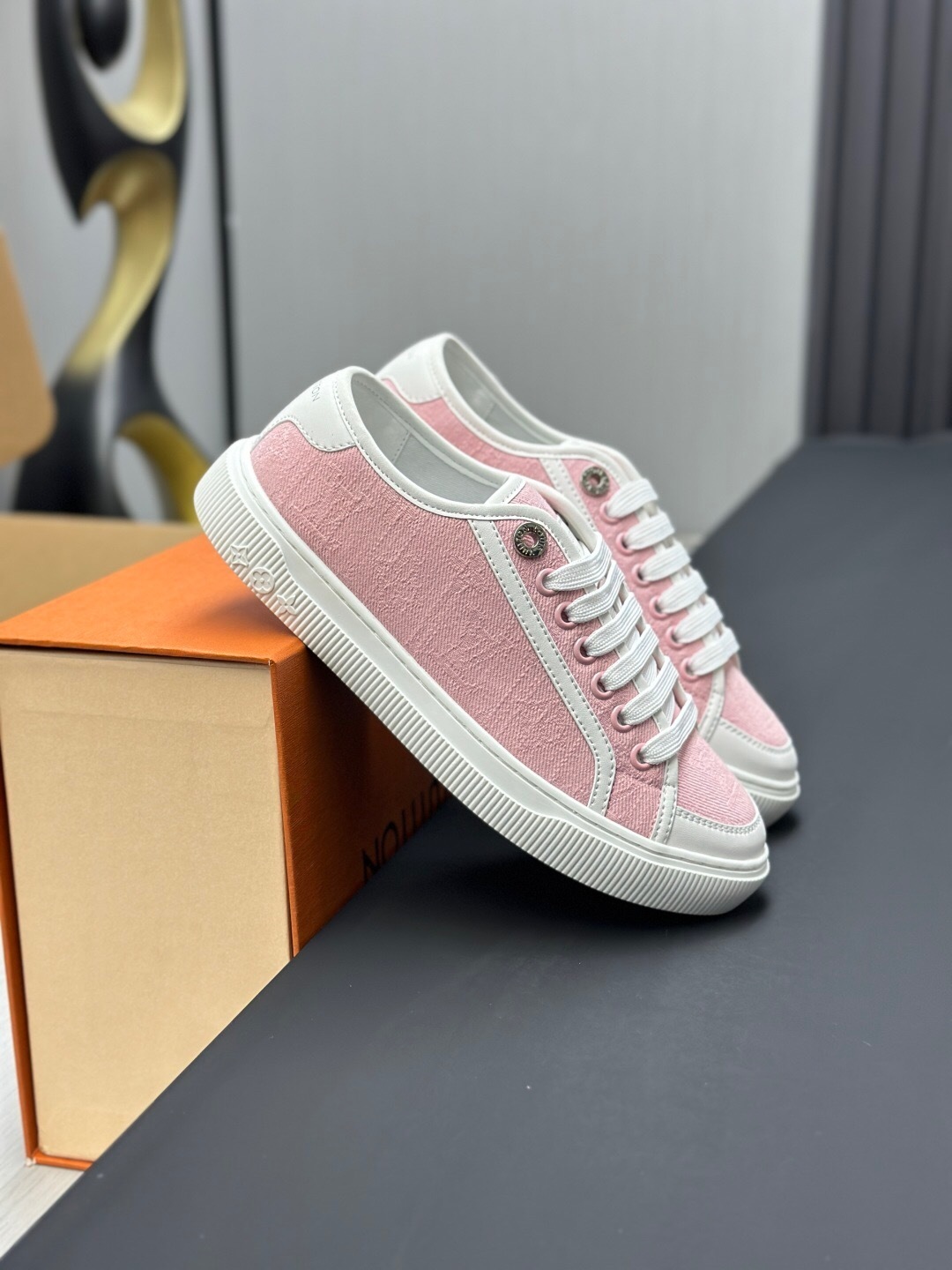 Louis Vuitton Time Out Series Animal Print Casual White Sneakers - AS00260