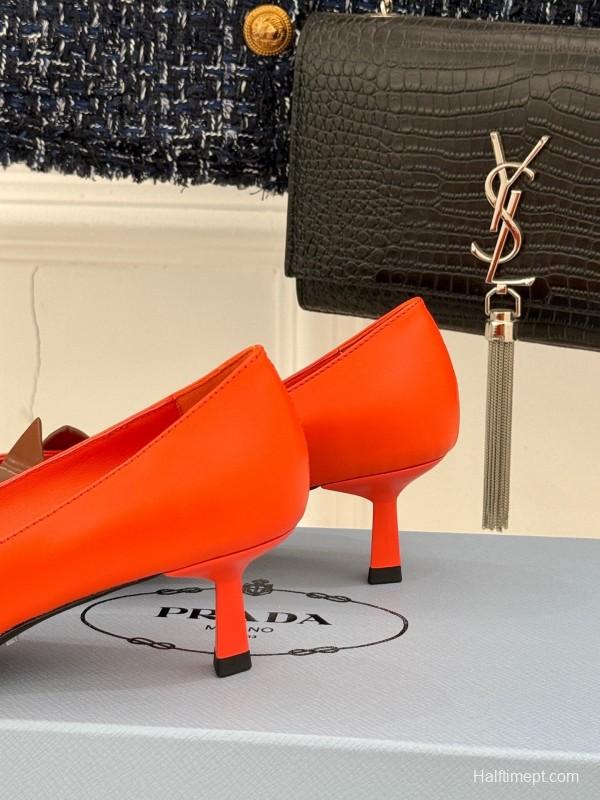 PRADA 2025/SS Catwalk Pointed Toe Kitten Heel Single Shoes - KFY00310