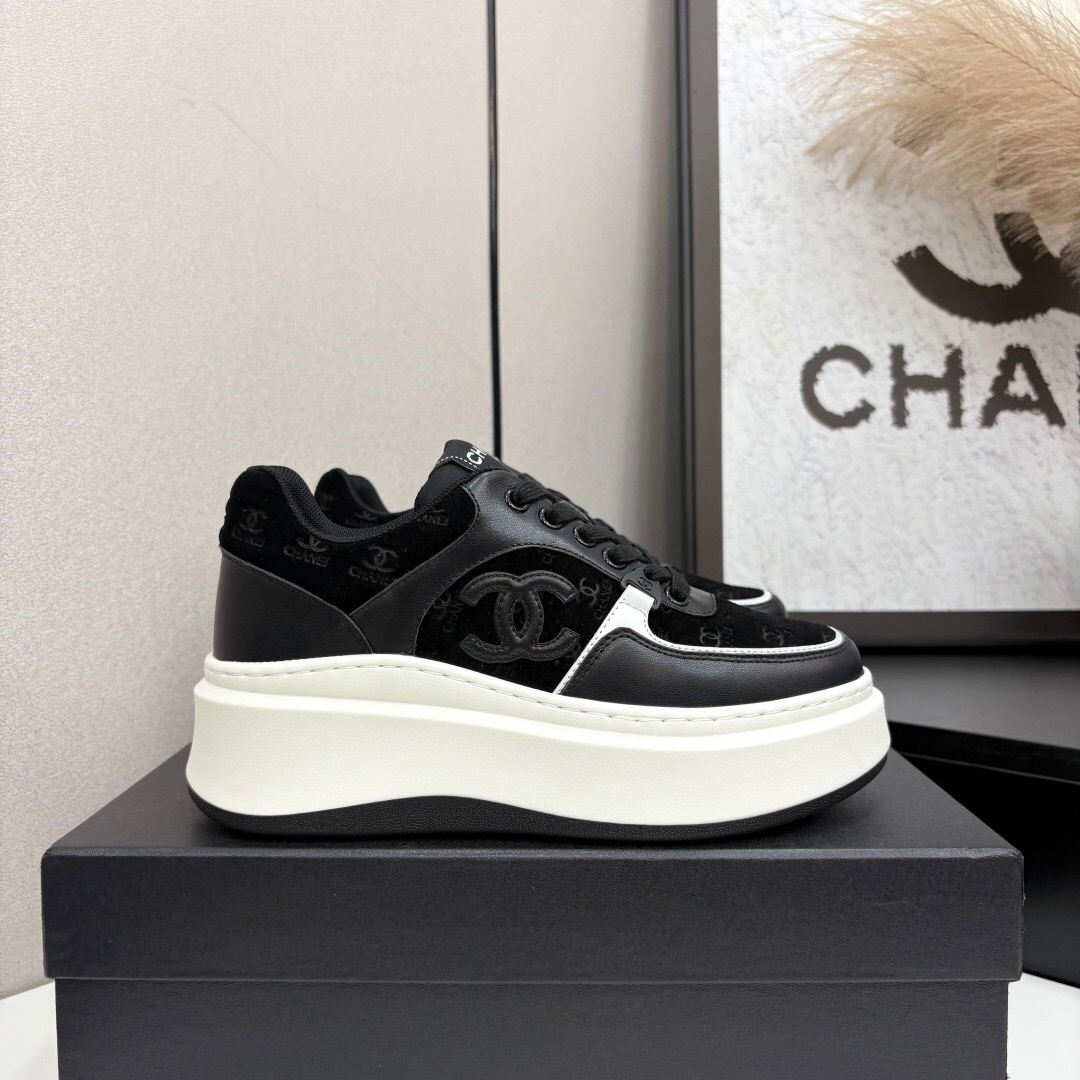 Chanel 2025 SS Panda Casual Sneakers - LY00340