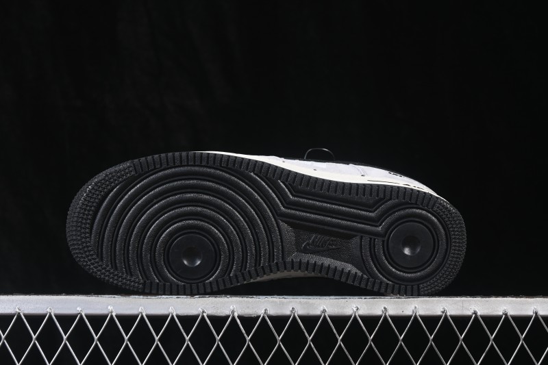 Nike Air Force 1 '07 Low Collaborative Skateboarding Shoes with Full-Length Air Cushion - FV3694-114