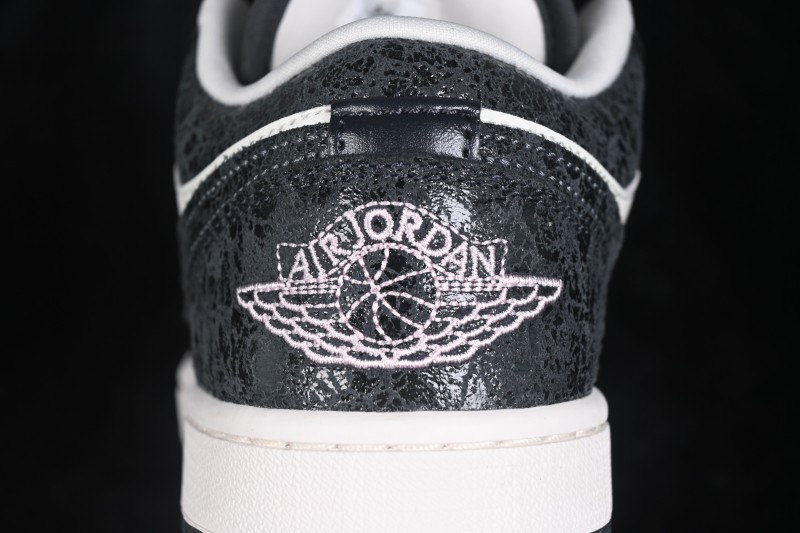 Nike Air Jordan 1 Low Retro Basketball Shoes with Cracked Leather Accents - II0595-001