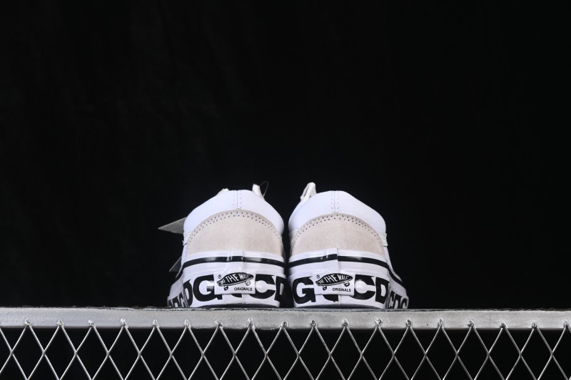Vans Old Skool Low-Top Skateboarding Shoes - VN0A4P3XQLZ