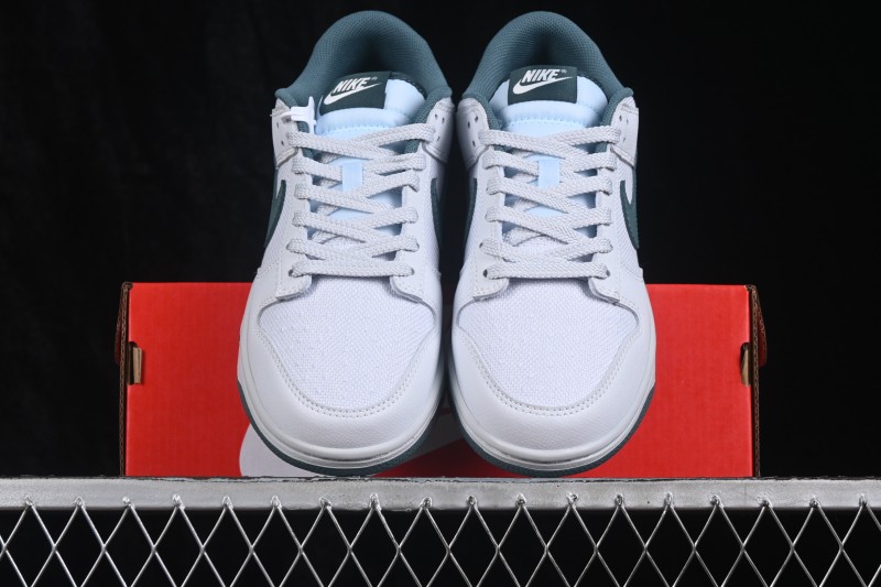 Nike SB Dunk Low Skateboarding Shoes with Cushioned Collar - IH1940-002