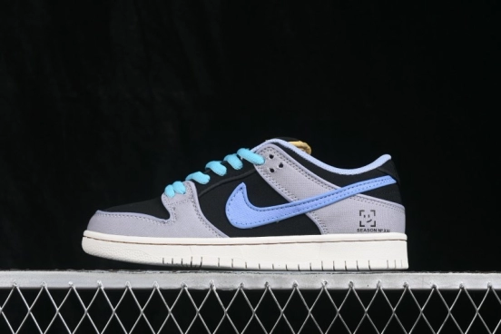 Nike SB Dunk Low Skateboarding Shoes with Cushioned Collar - FN5880-001