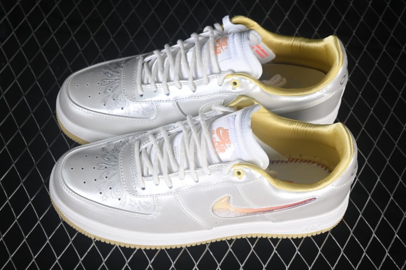 Nike Air Force 1 '07 Low Collaborative Skateboarding Shoes with Full-Length Air Cushion - IR8218-118